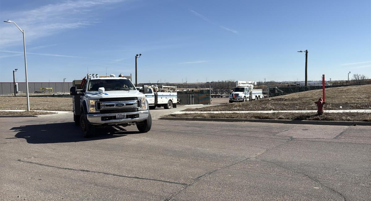 SVE lineworkers leave for Nebraska
